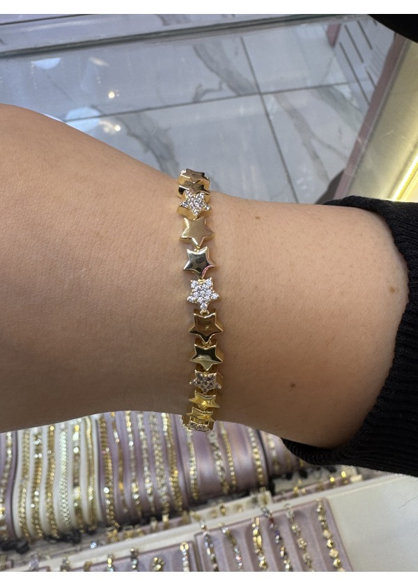 Yıldızlı bileklik 